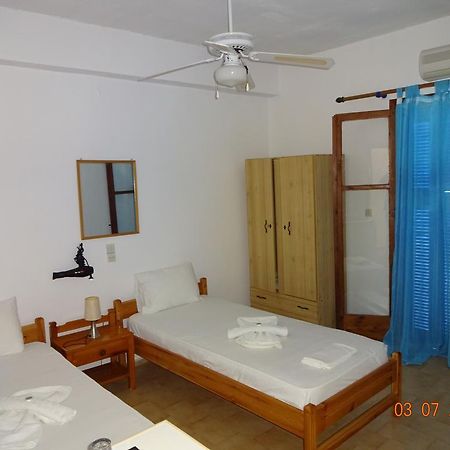 Scirocco Rooms Loutro Bagian luar foto
