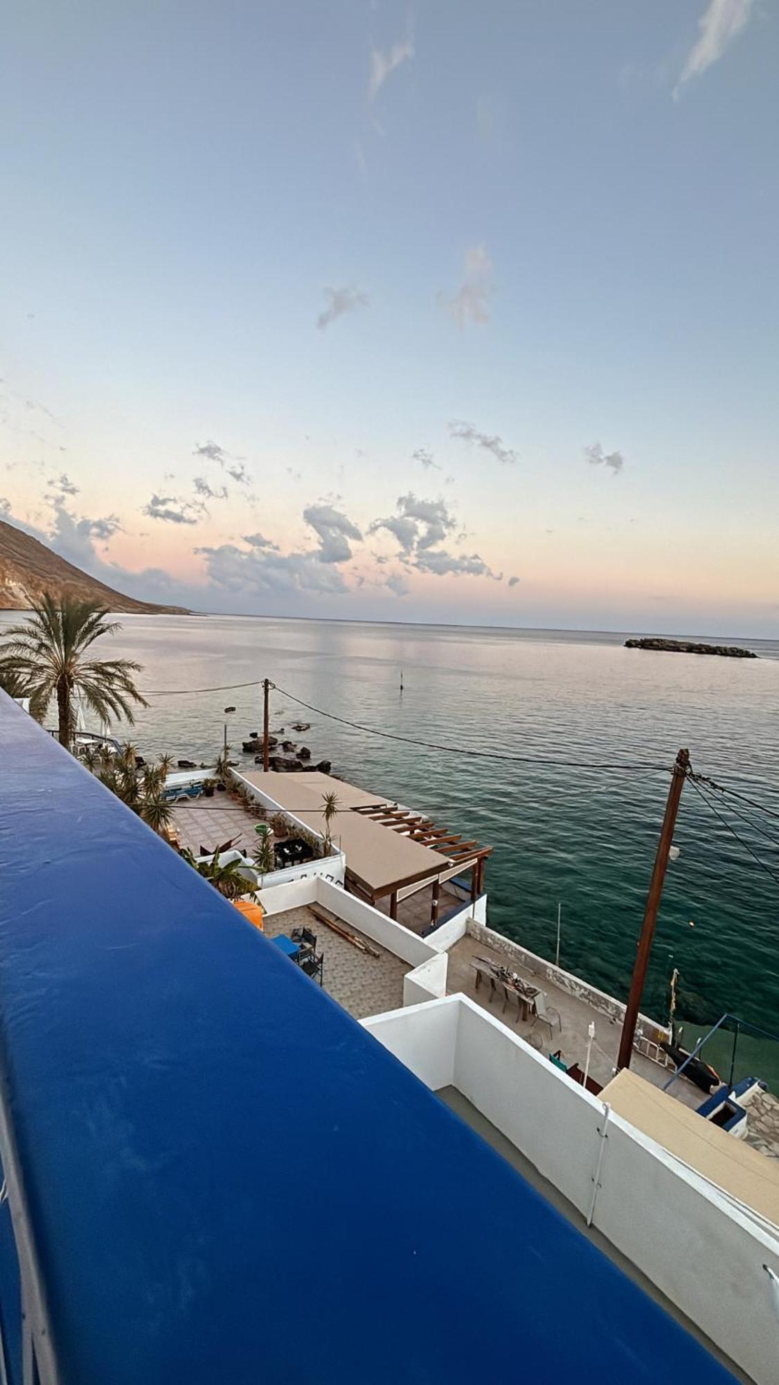 Scirocco Rooms Loutro Bagian luar foto