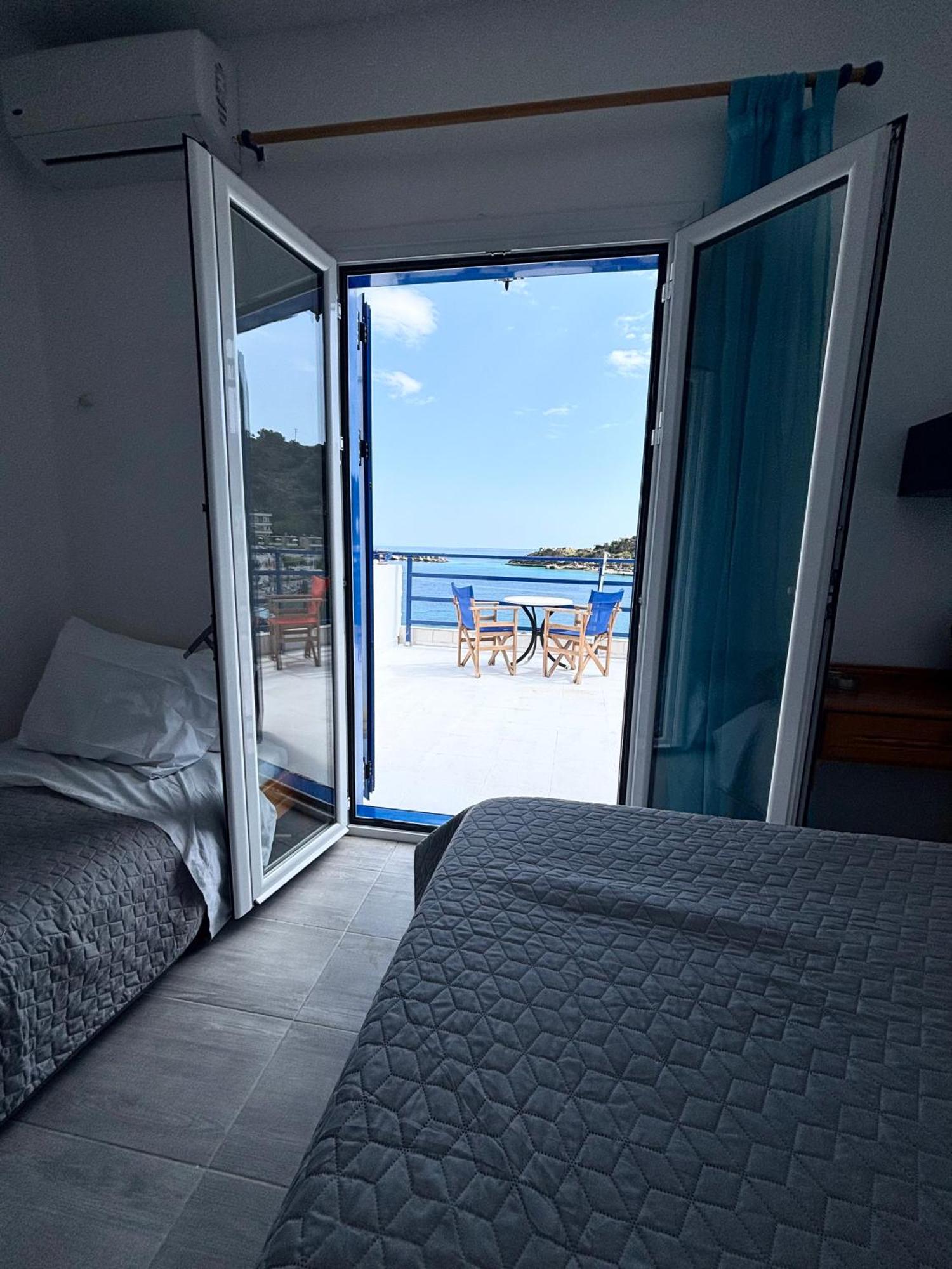 Scirocco Rooms Loutro Bagian luar foto