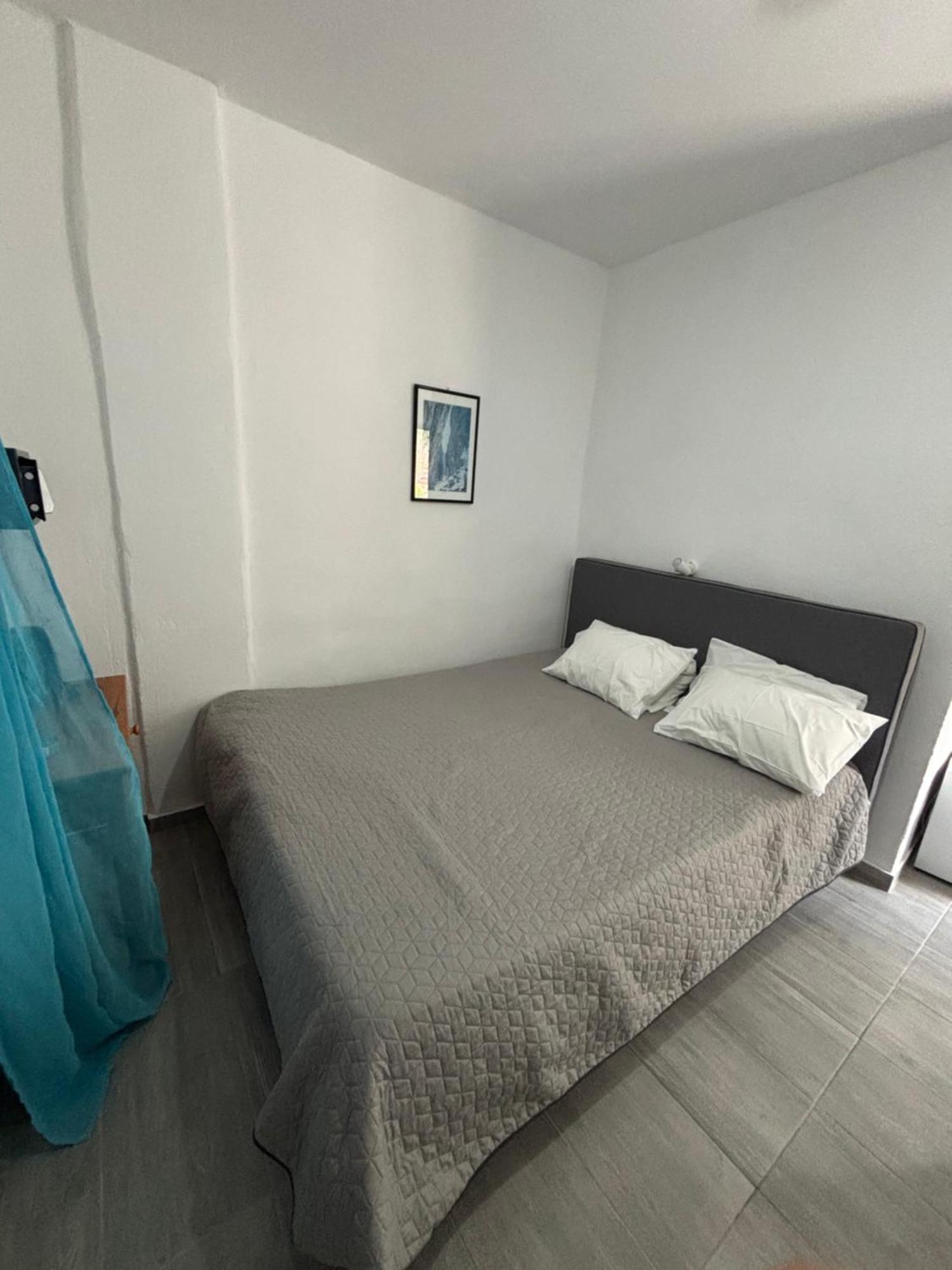 Scirocco Rooms Loutro Bagian luar foto