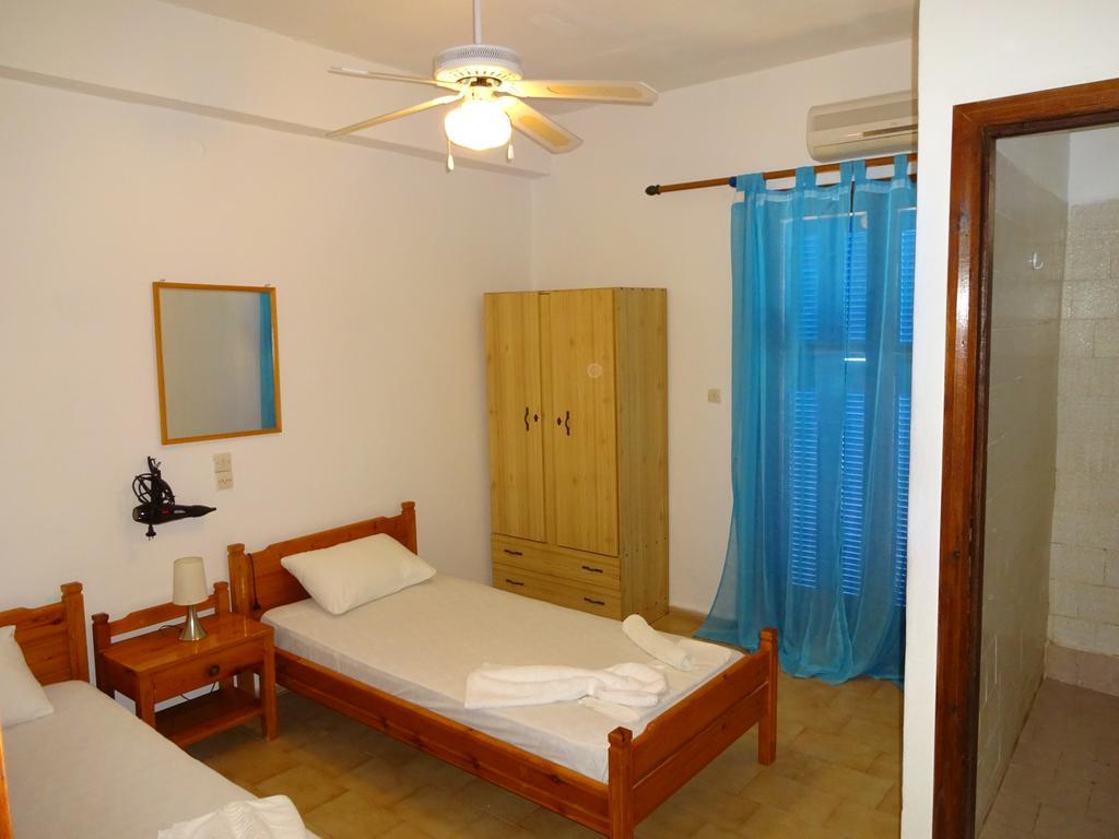 Scirocco Rooms Loutro Bagian luar foto